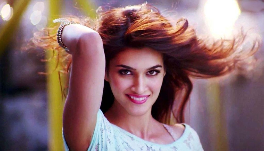 Kriti Sanon Hot Hd Wallpapers Latest Hd Pics From Film Dilwale 2015