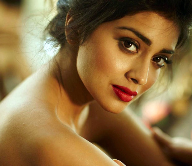 shriya saran naked photos