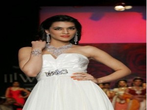 Stunning kriti sanon wallpapers - fun roundup