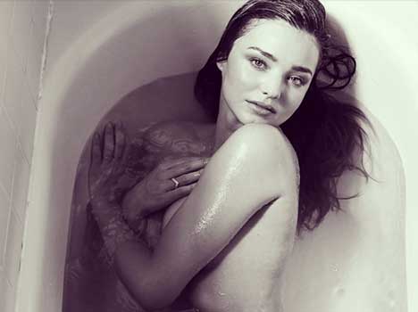 Miranda Kerr topless pic