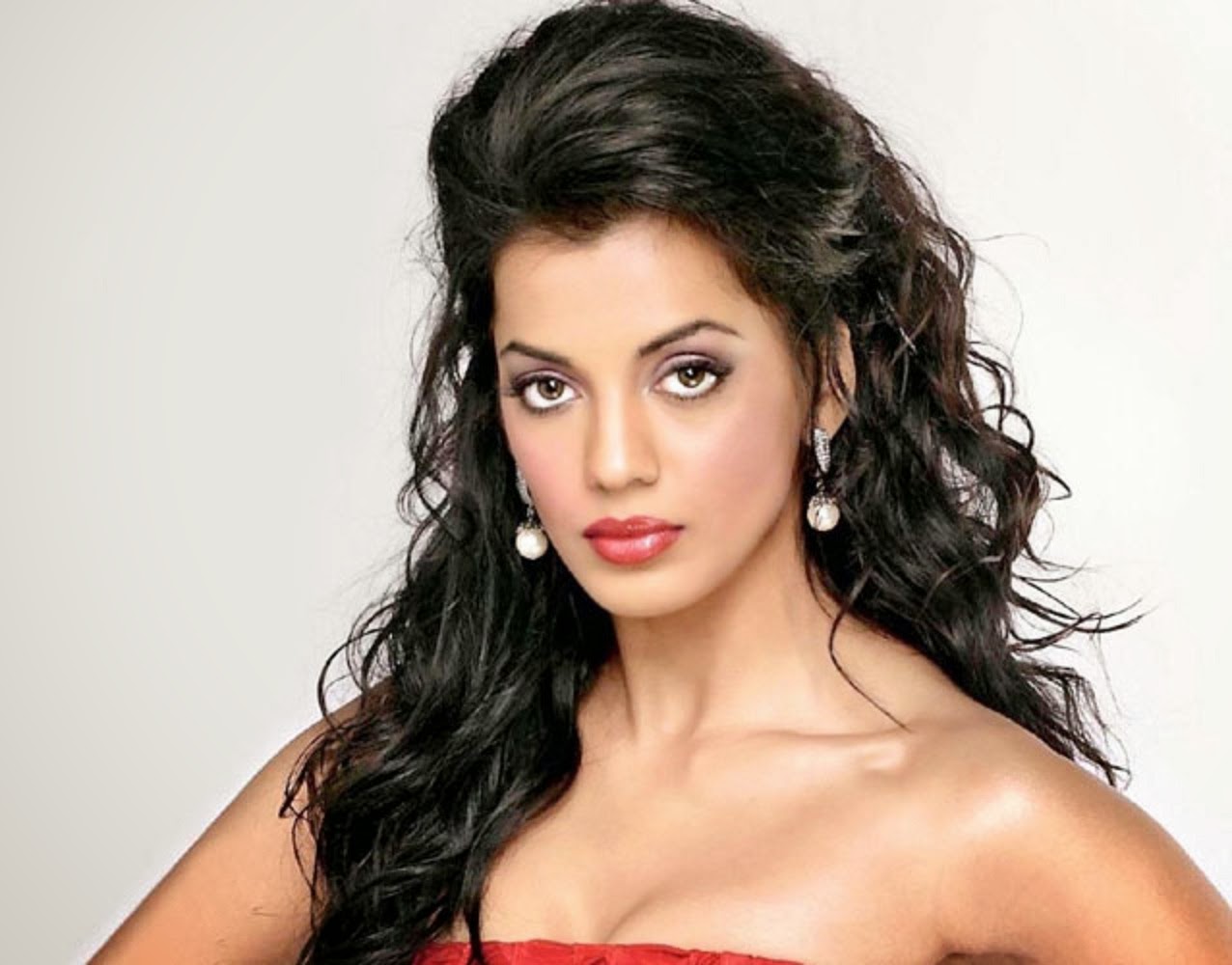 mugdha hot pics