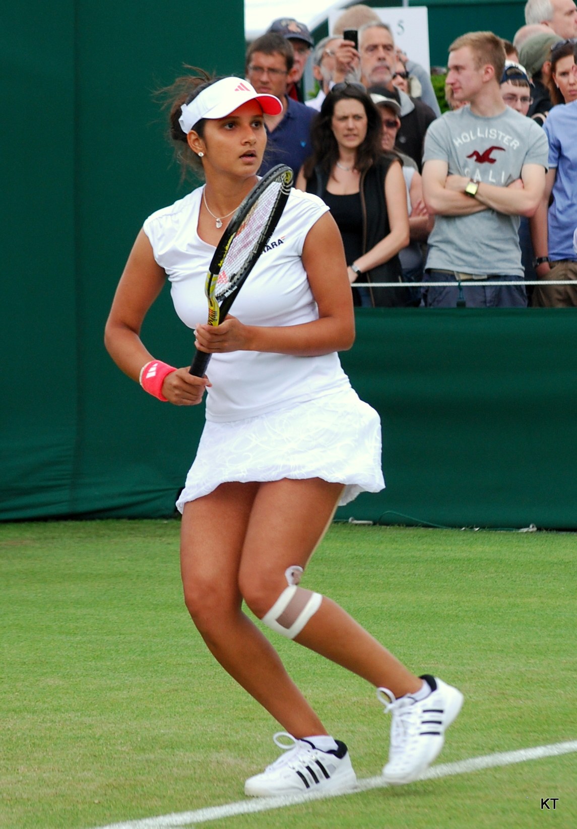 sania mirza sexy thigh