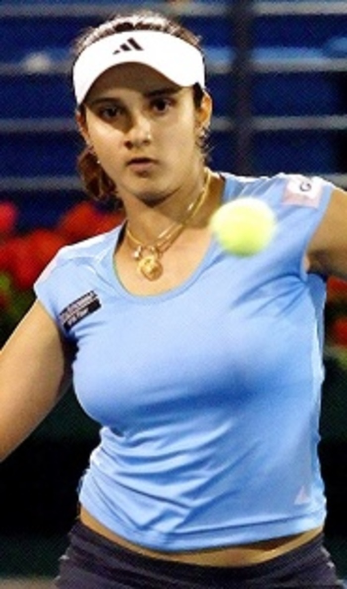 Tennis player Sania Mirza sexy pics