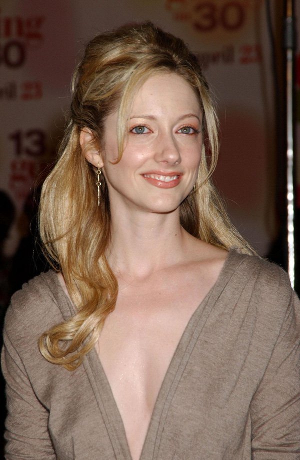 Judy Greer near nude pictures