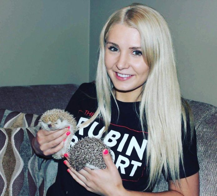 Lauren Southern sexy pic