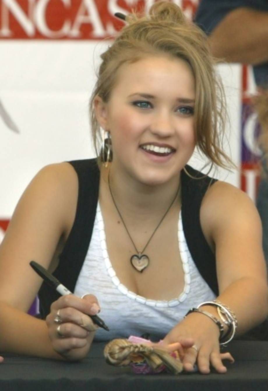 Emily Osment sexiest pic