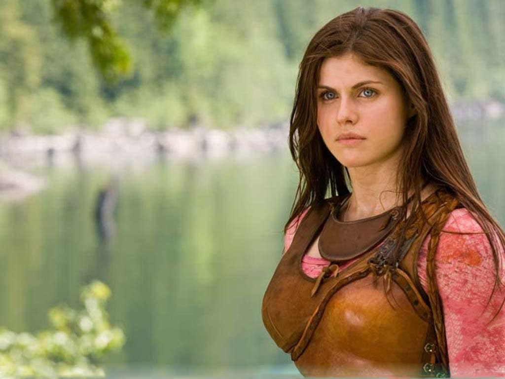 Alexandra Daddario Hot Stills